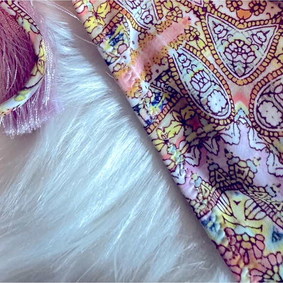 Victoria’s Secret•L•Bohemian Pastel Paisley Cheeky Ruched Bikini - Picture 8 of 16